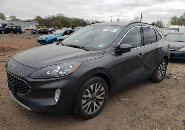 Ford Kuga cena 56100 przebieg: 93664, rok produkcji 2020 z Młynary małe 56